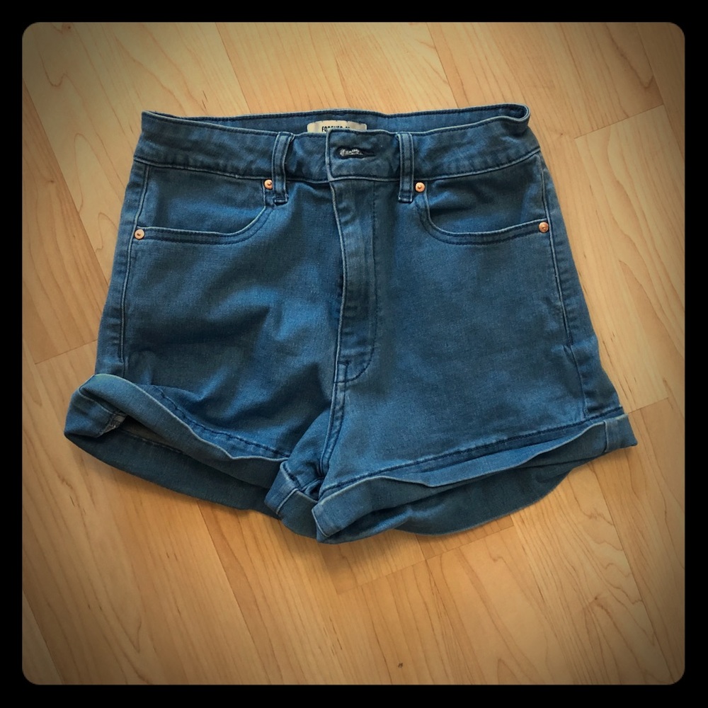 HIGH WAISTED DENIM SHORTS FOREVER21